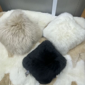 【2个$250】Classic Sheepskin 100%羊毛抱枕套（三色可选）