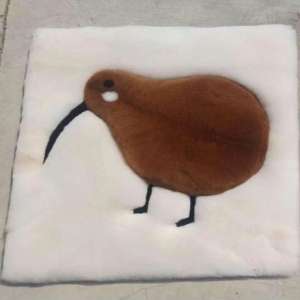 羊驼毛靠枕坐垫（几维鸟图案）